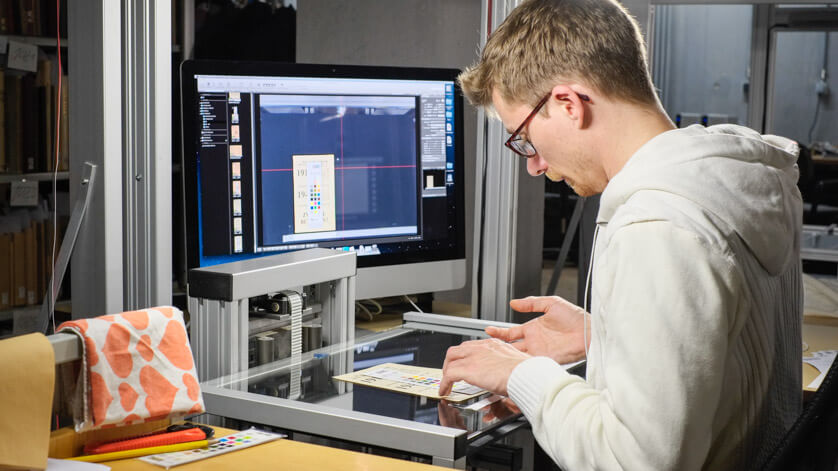 Cyfryzacja a rynek pracy: Jakie umiejętności będą potrzebne w 2025 roku?